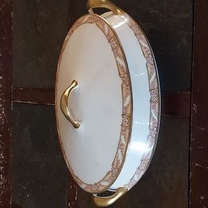 Homer Laughlin Vintage Bowl with Lid